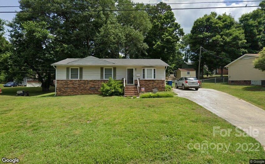 104 W Nims Avenue Mount Holly NC 28120