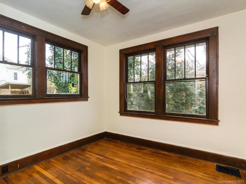 45 Hillside Street Asheville NC 28801