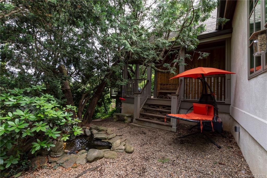21 Hillendale Road Asheville NC 28805