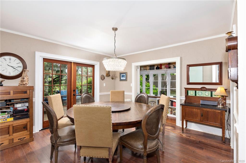21 Hillendale Road Asheville NC 28805