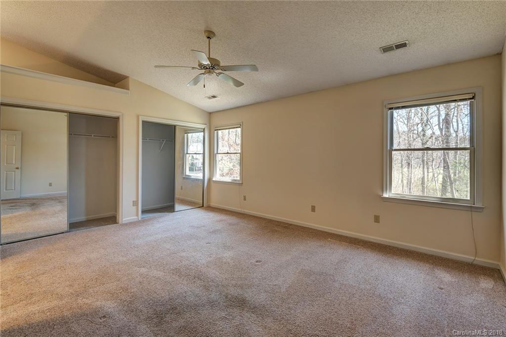 22 S Leslie Lane Asheville NC 28805
