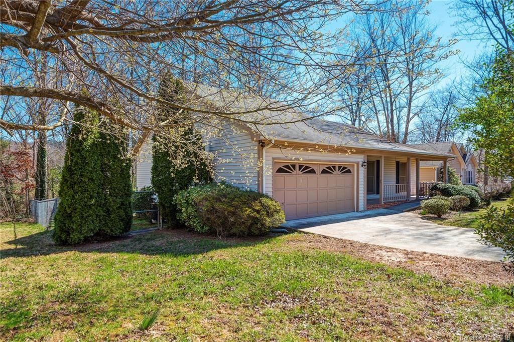22 S Leslie Lane Asheville NC 28805