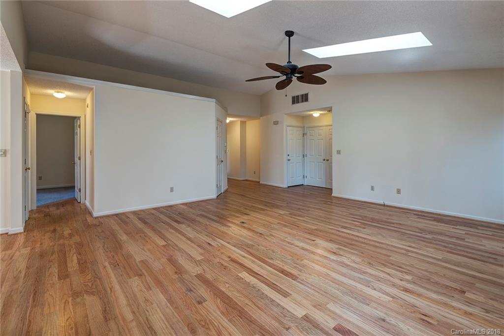 22 S Leslie Lane Asheville NC 28805