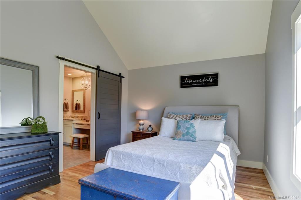 29 Douglas Place Asheville NC 28803