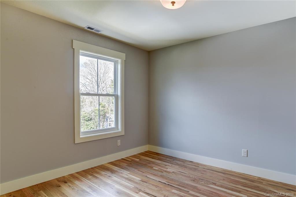 29 Douglas Place Asheville NC 28803