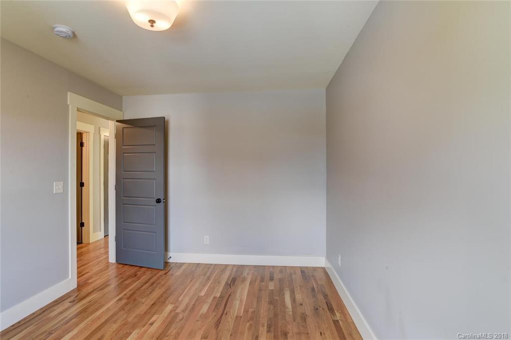 29 Douglas Place Asheville NC 28803