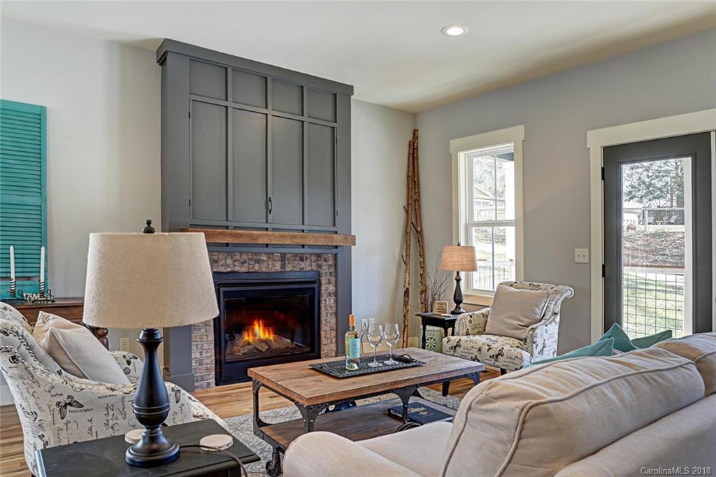 29 Douglas Place Asheville NC 28803