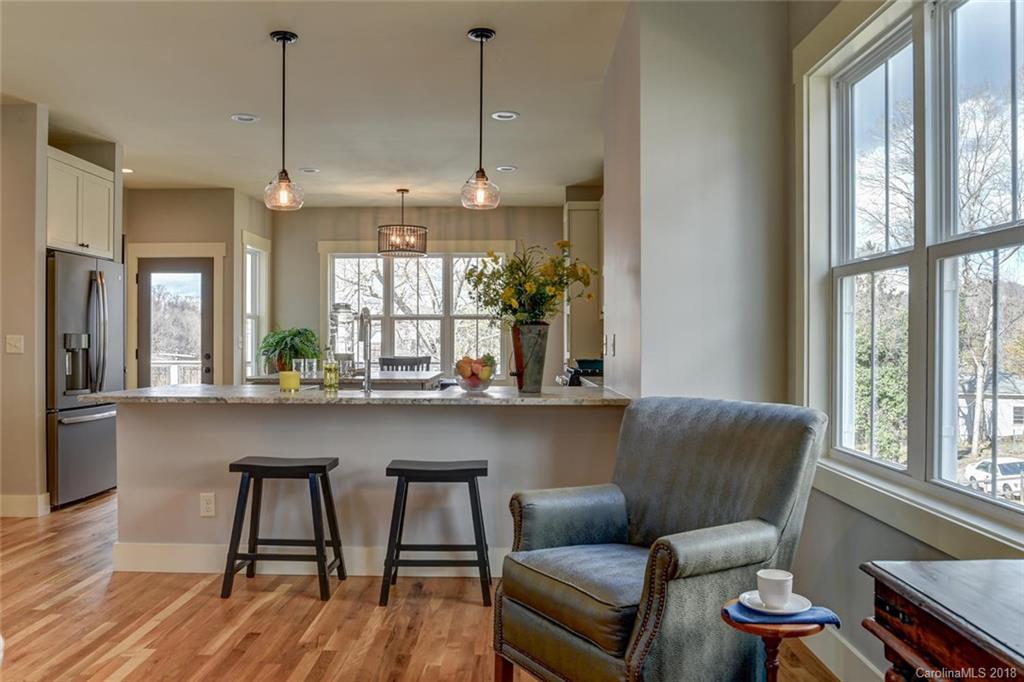 29 Douglas Place Asheville NC 28803