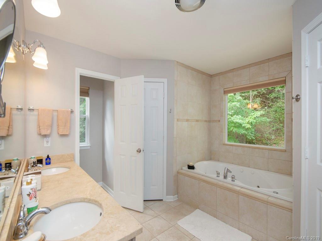 15 Dairy Gap Road Asheville NC 28804