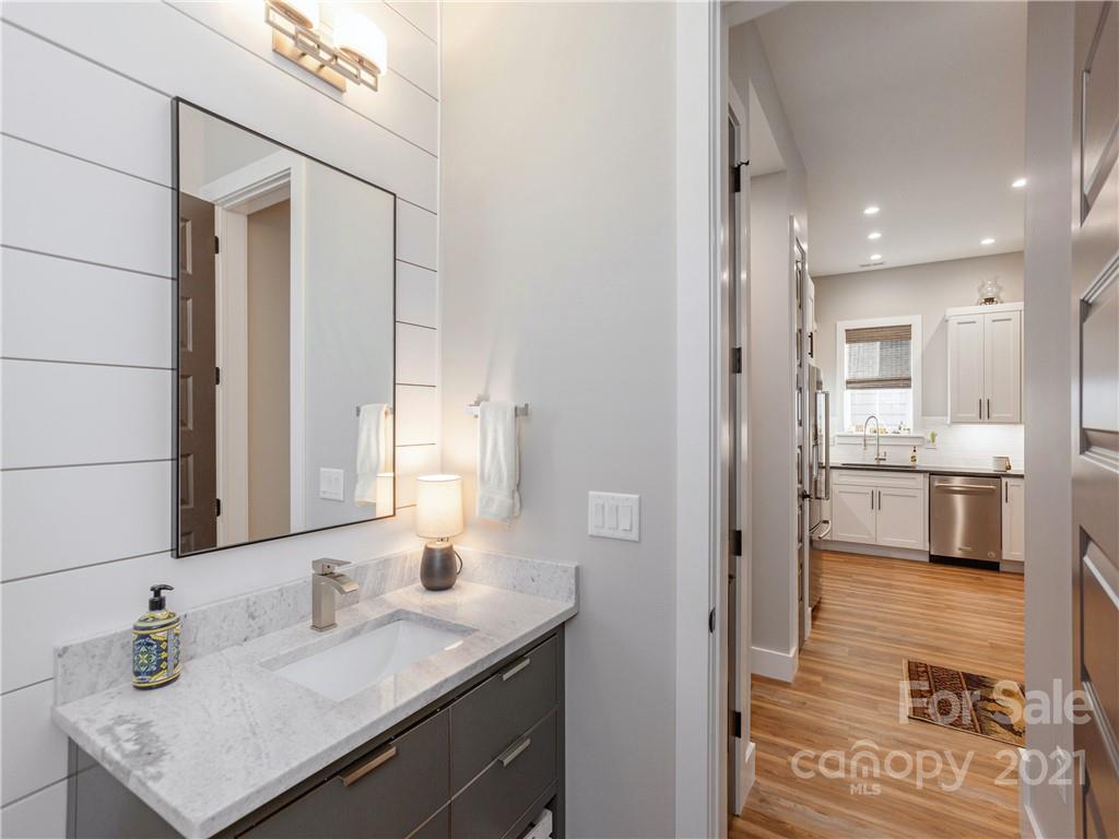16 Phillip Lane Arden NC 28704