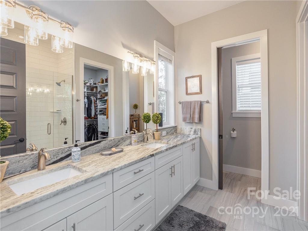 16 Phillip Lane Arden NC 28704