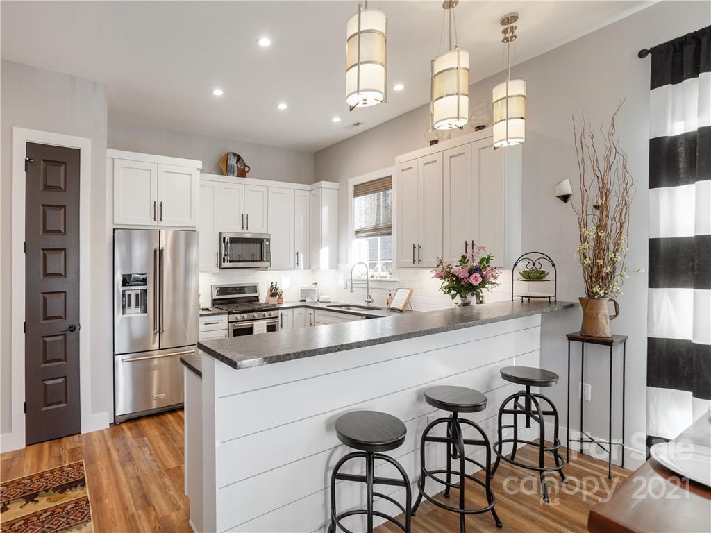 16 Phillip Lane Arden NC 28704