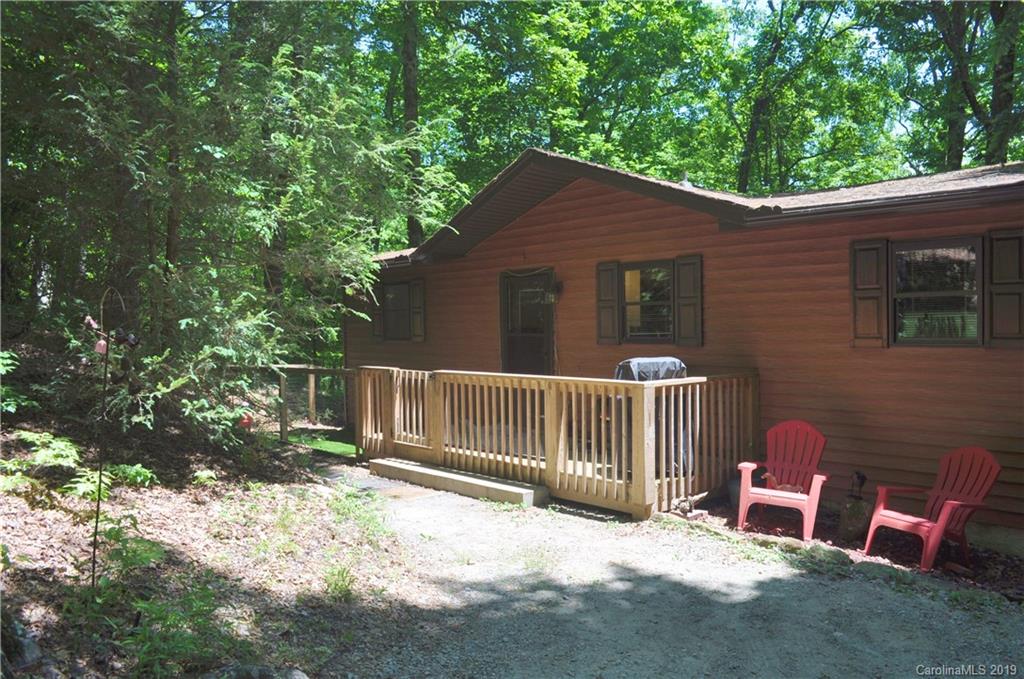 271 Kanasgowa Drive Brevard NC 28712