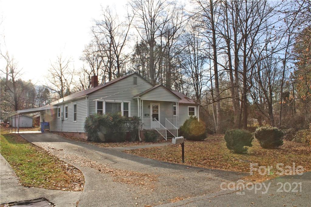 105 Robinson Avenue Brevard NC 28712