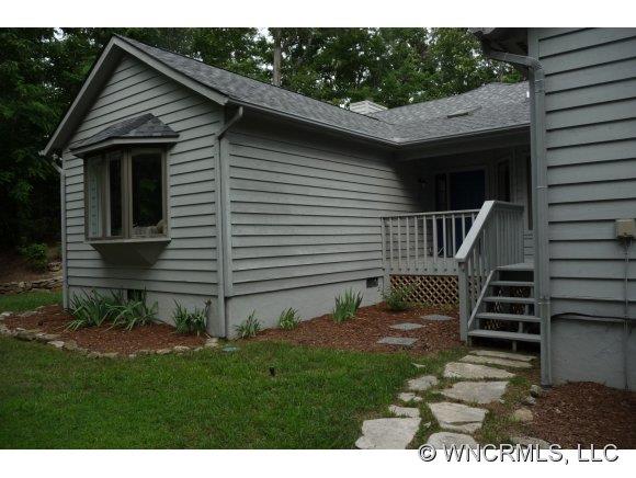 135 Kanasdatsi Drive Brevard NC 28712