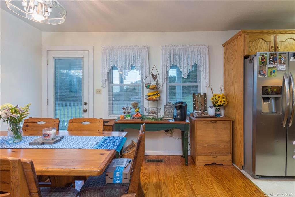 1411 Bailey Branch Road Burnsville NC 28714