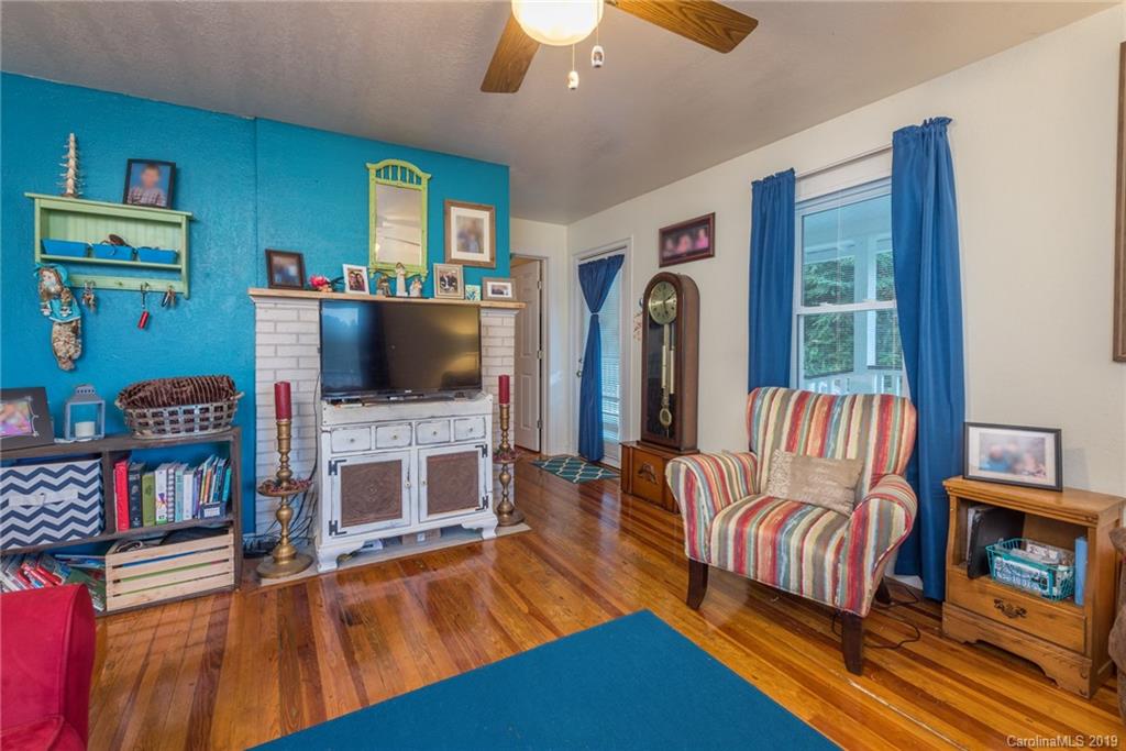 1411 Bailey Branch Road Burnsville NC 28714