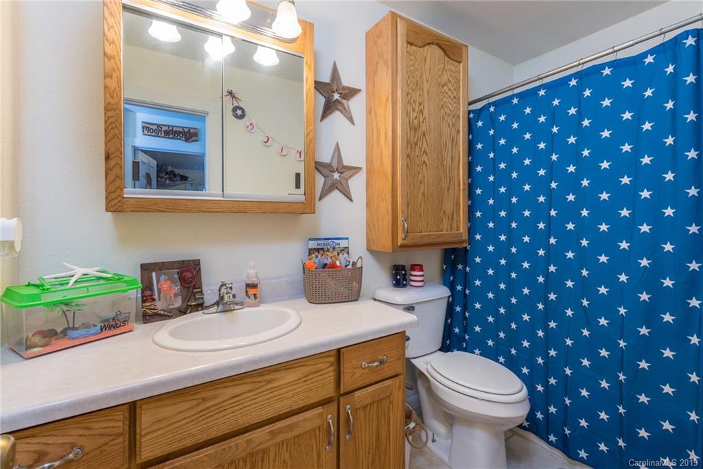 1411 Bailey Branch Road Burnsville NC 28714