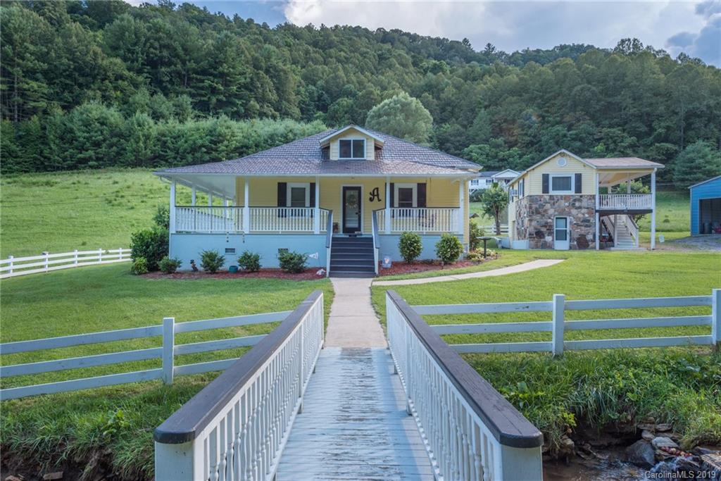 1411 Bailey Branch Road Burnsville NC 28714