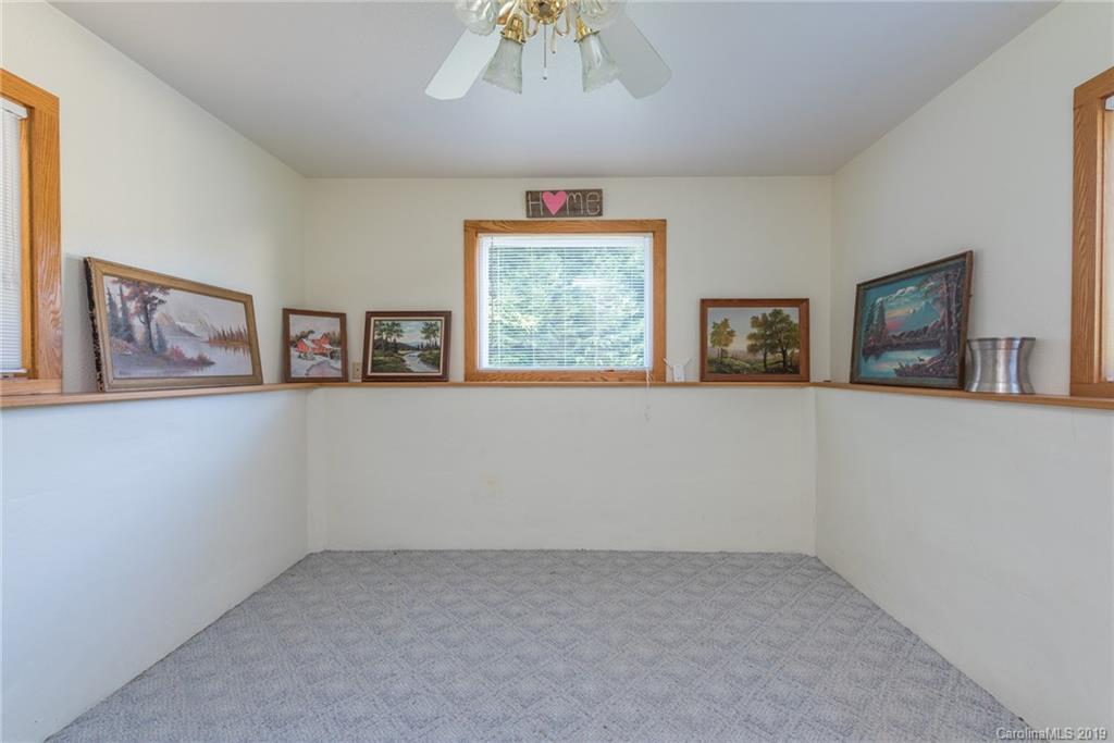 1411 Bailey Branch Road Burnsville NC 28714
