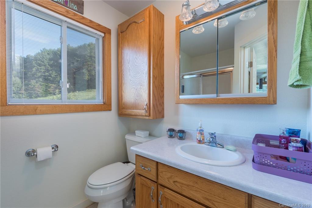 1411 Bailey Branch Road Burnsville NC 28714