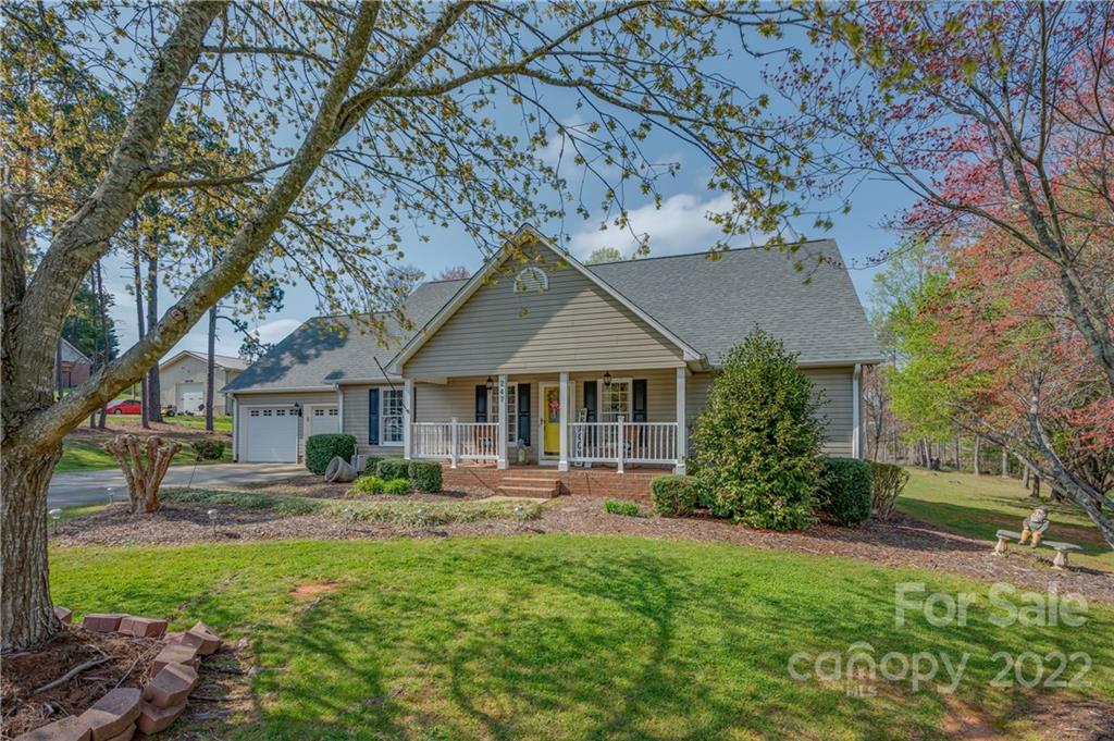 247 North Woodleaf Road Forest City NC 28043