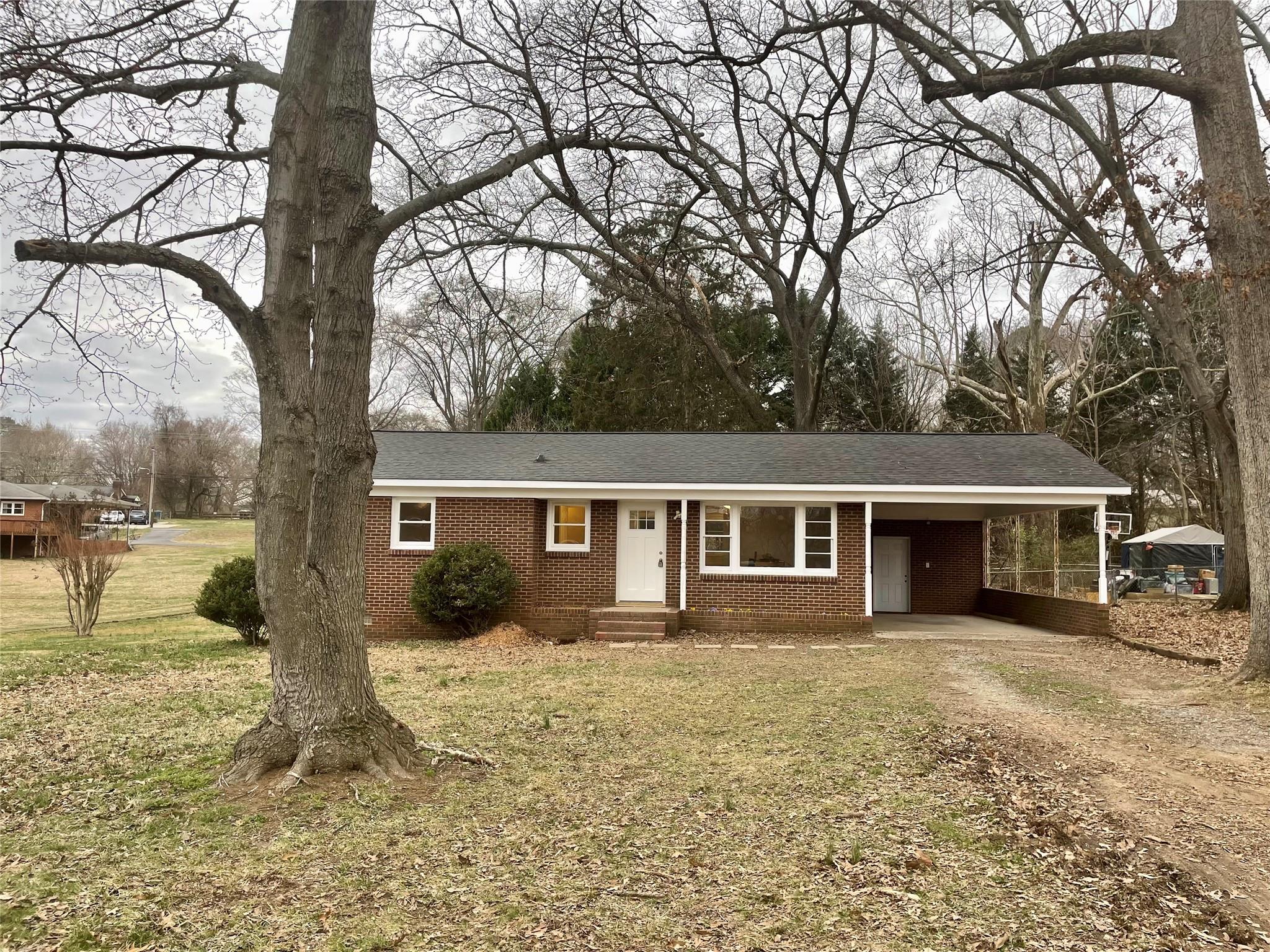 1107 Woodhaven Drive Mount Holly NC 28120
