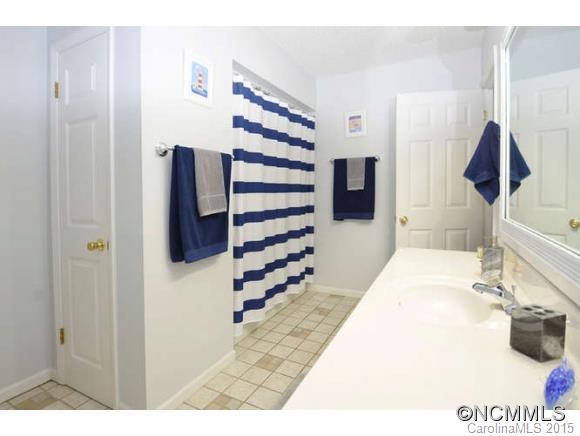 12 New Bern Drive Fletcher NC 28732
