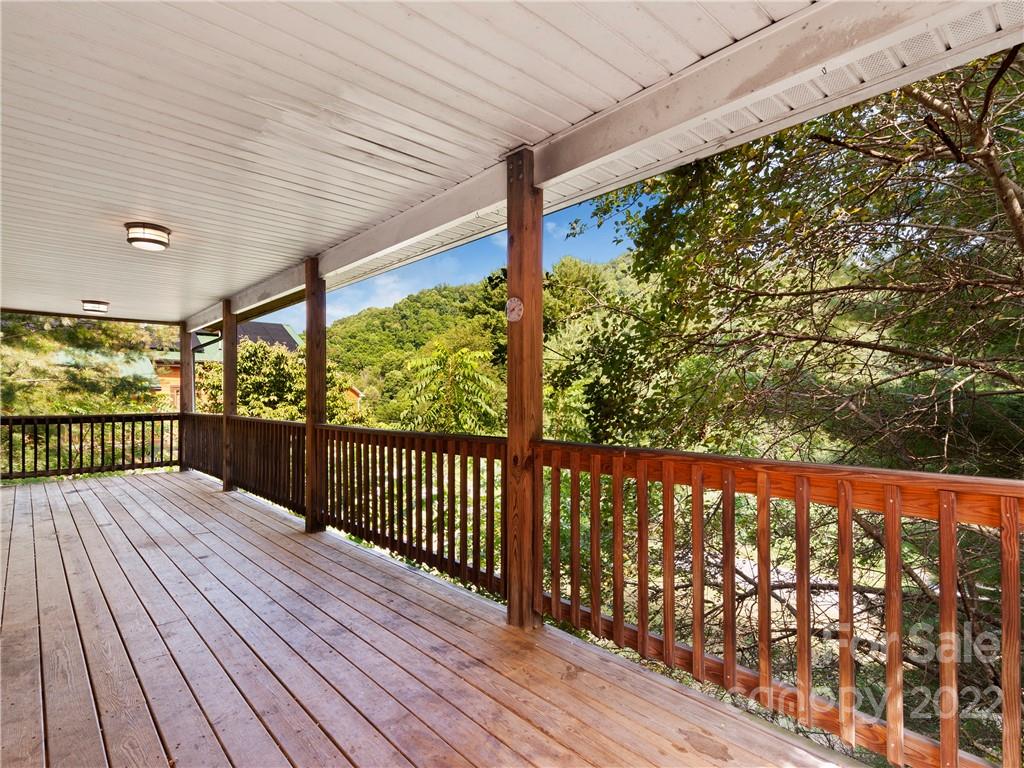 170 Linsonwood Road Waynesville NC 28786