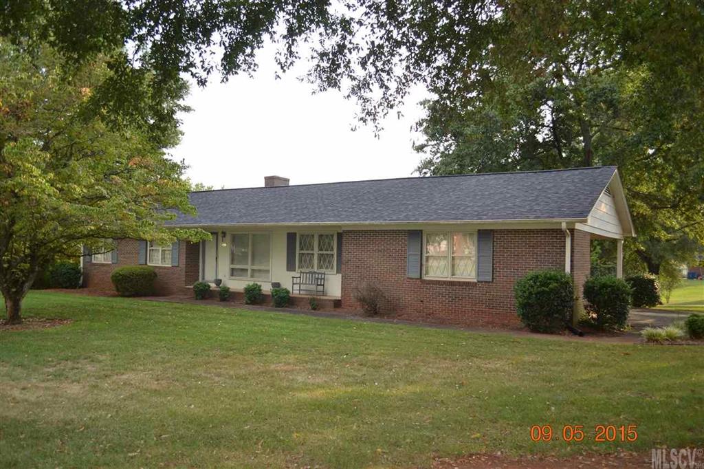 2019 Elizabeth Avenue Hickory NC 28602