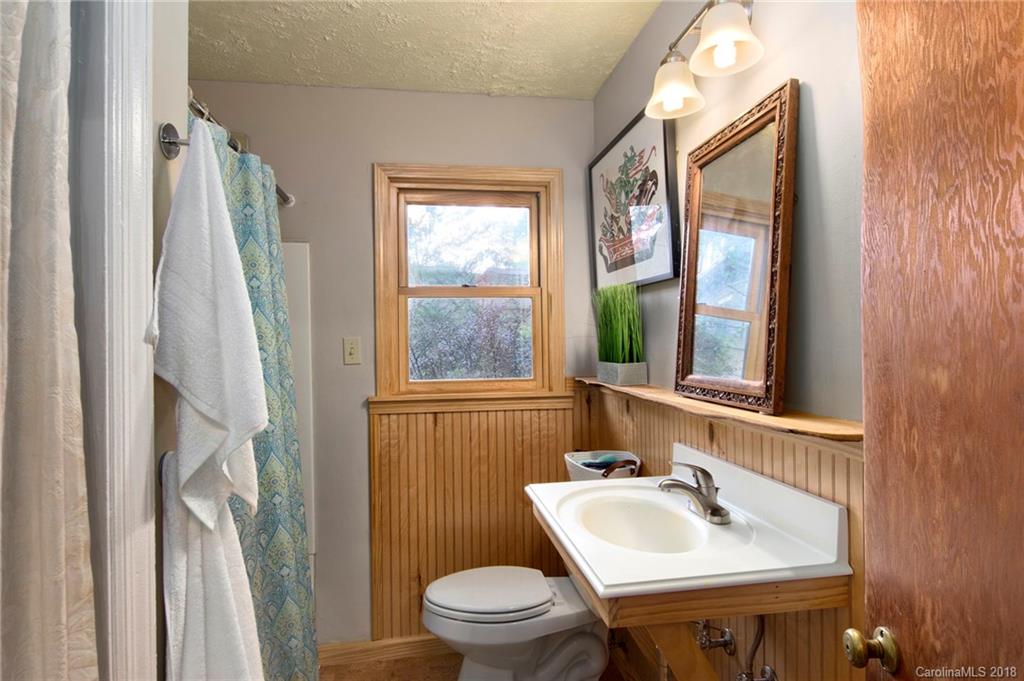 2 Winnfred Street Asheville NC 28806