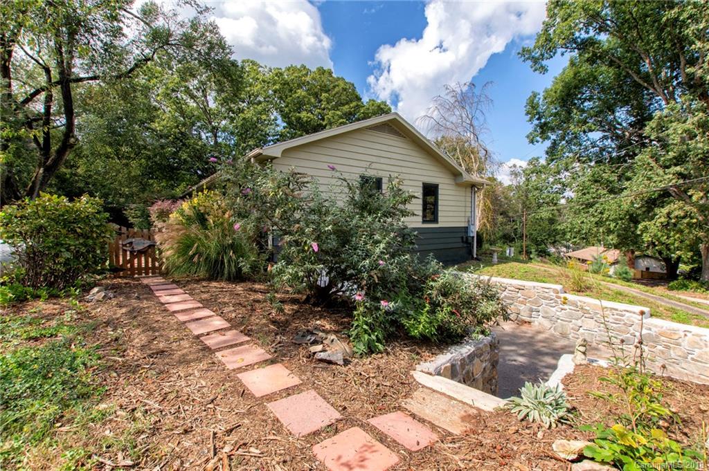 2 Winnfred Street Asheville NC 28806