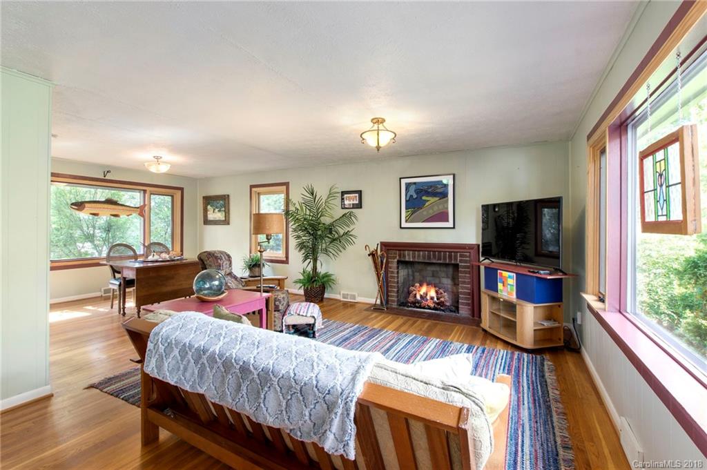 2 Winnfred Street Asheville NC 28806
