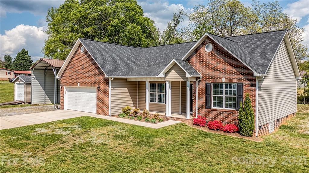 3222 Sulphur Springs Road NE Hickory NC 28601