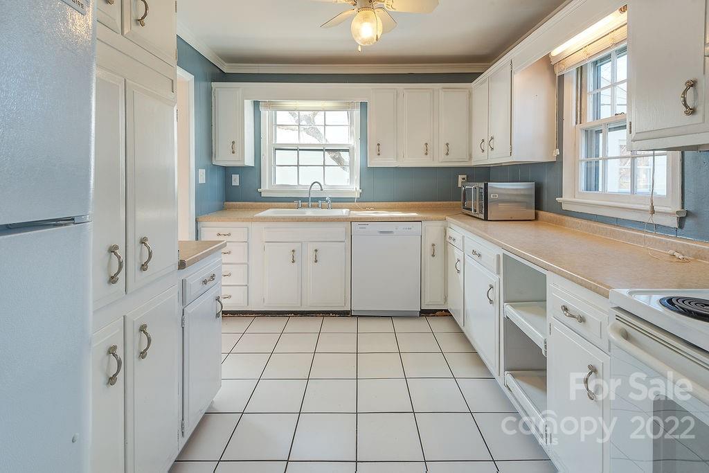 74 Manetta Road Asheville NC 28804