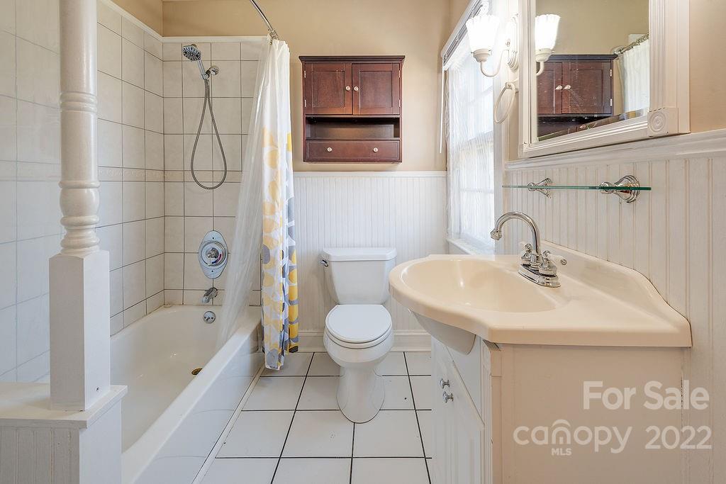 74 Manetta Road Asheville NC 28804