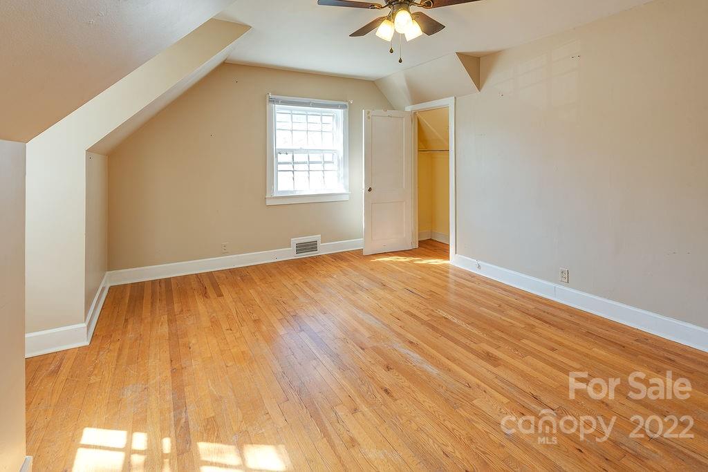 74 Manetta Road Asheville NC 28804