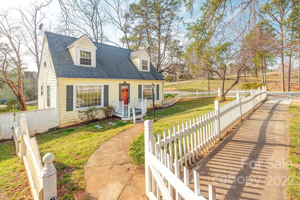 74 Manetta Road Asheville NC 28804