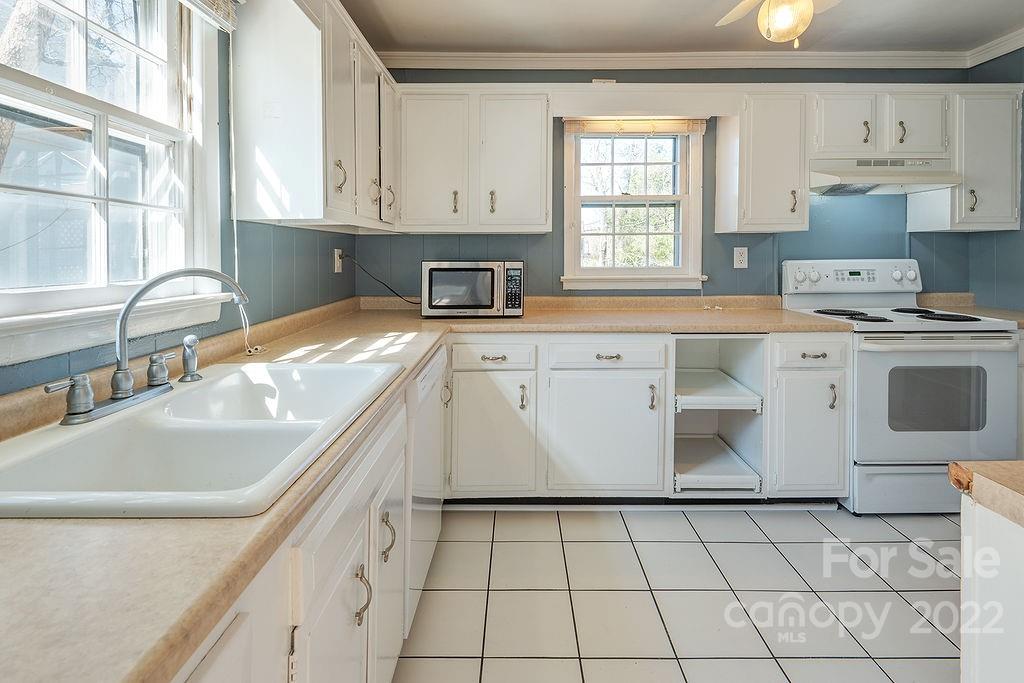 74 Manetta Road Asheville NC 28804