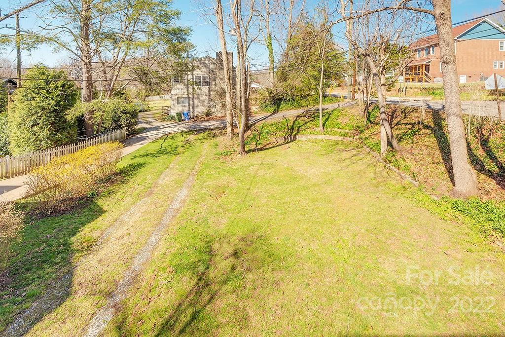 74 Manetta Road Asheville NC 28804
