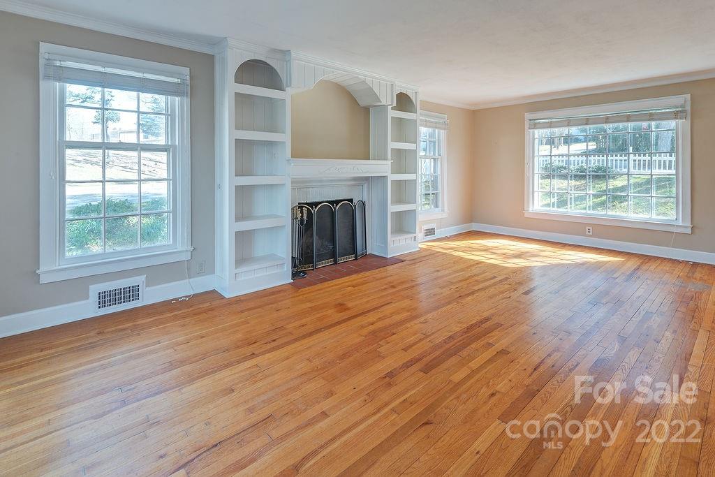 74 Manetta Road Asheville NC 28804
