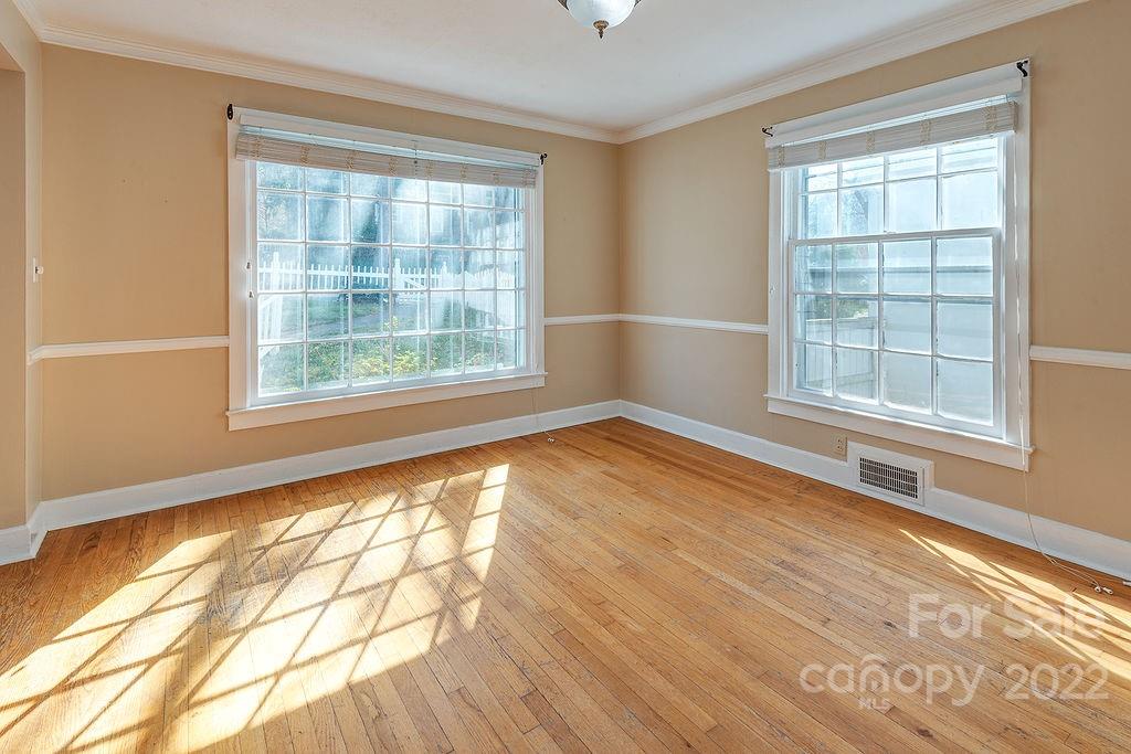 74 Manetta Road Asheville NC 28804