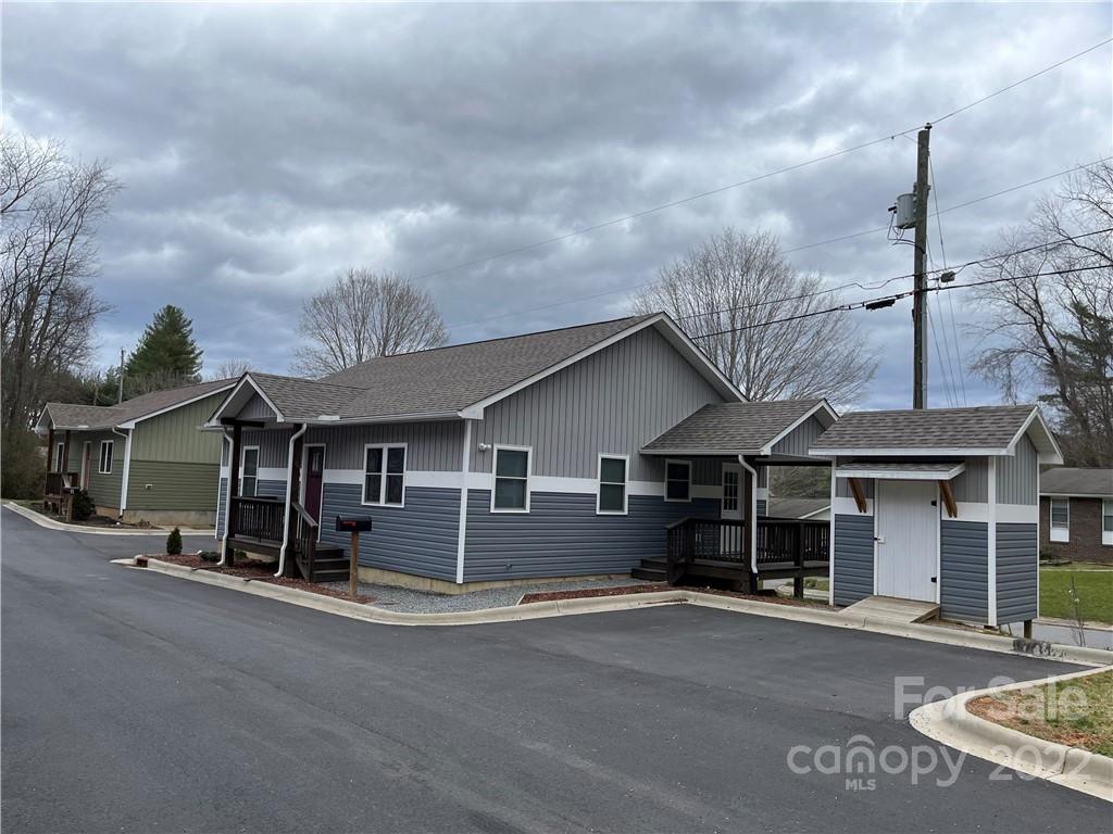 23 League Loop Waynesville NC 28786