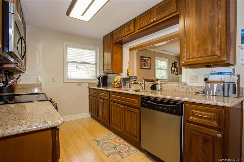 19 Eastview Circle Asheville NC 28806