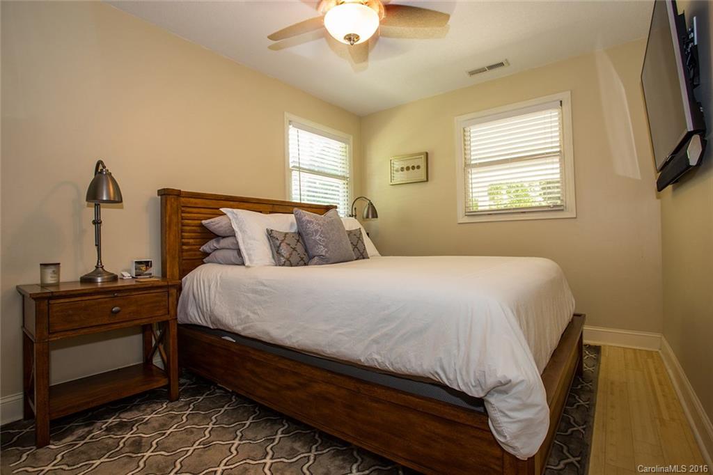 19 Eastview Circle Asheville NC 28806