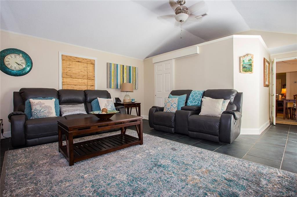19 Eastview Circle Asheville NC 28806