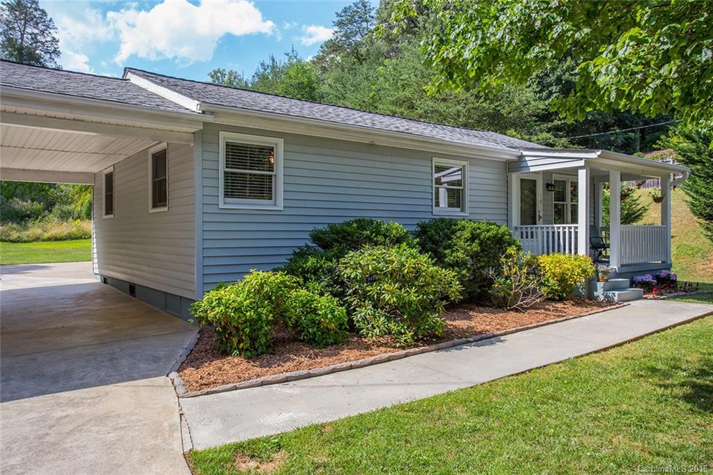 19 Eastview Circle Asheville NC 28806