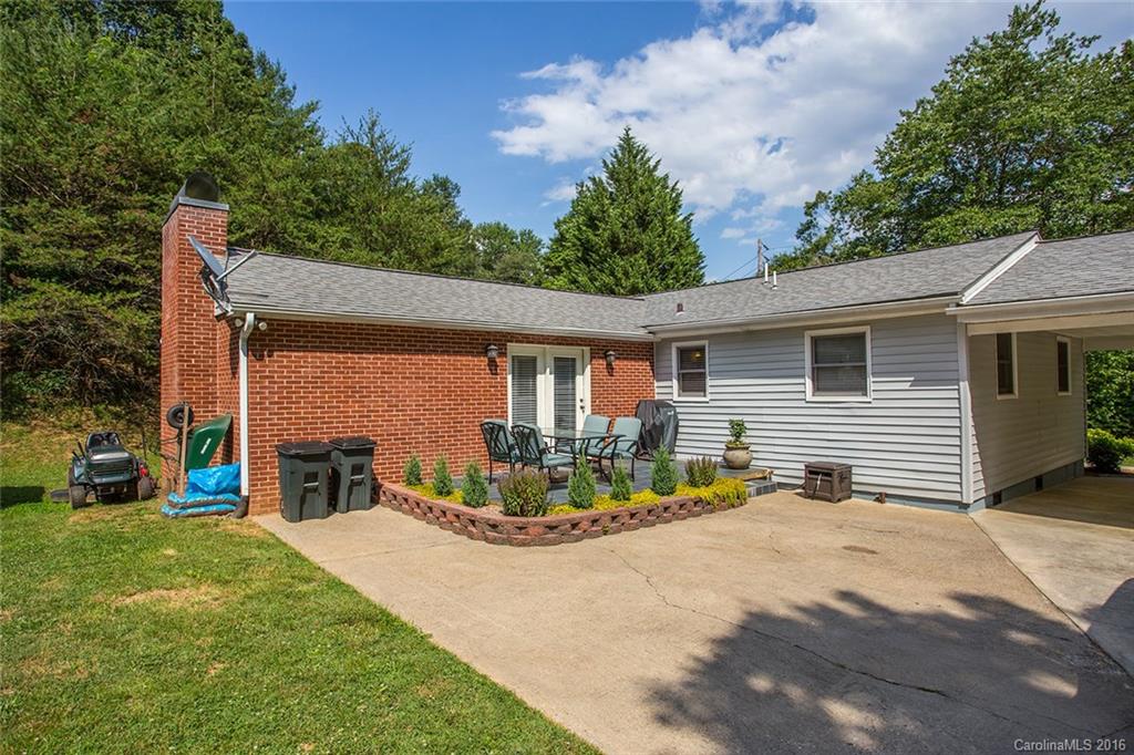 19 Eastview Circle Asheville NC 28806