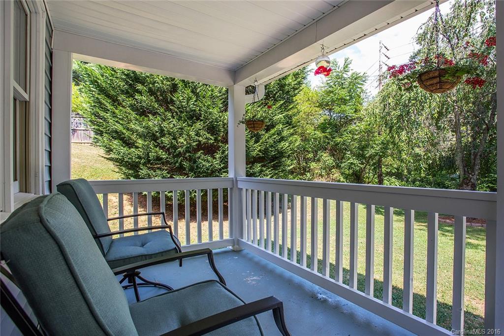 19 Eastview Circle Asheville NC 28806