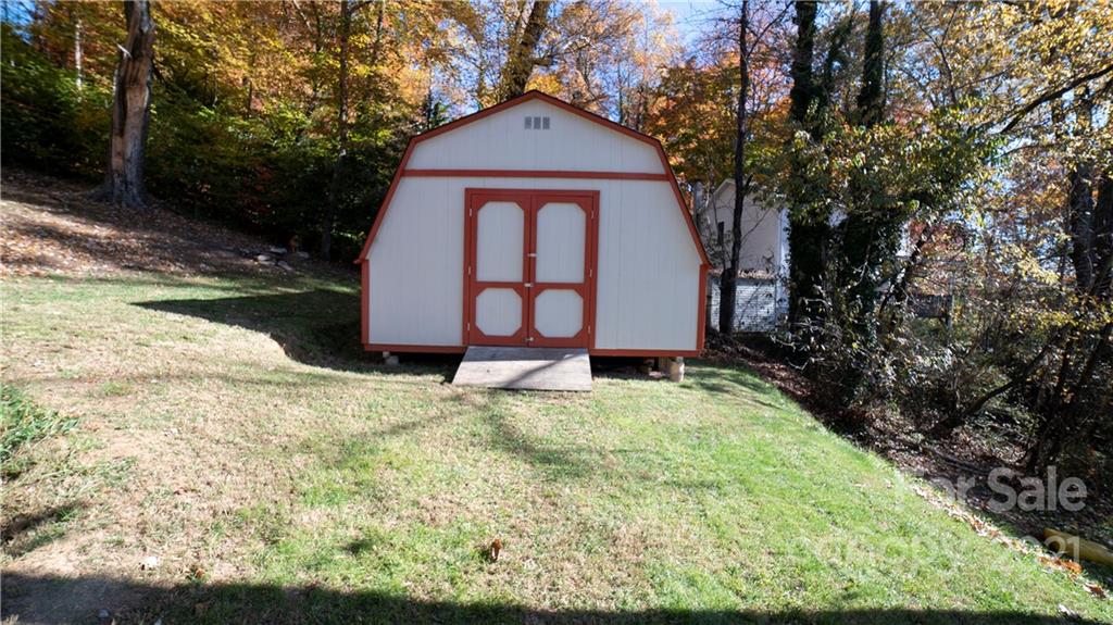 202 N Spring Street Old Fort NC 28762